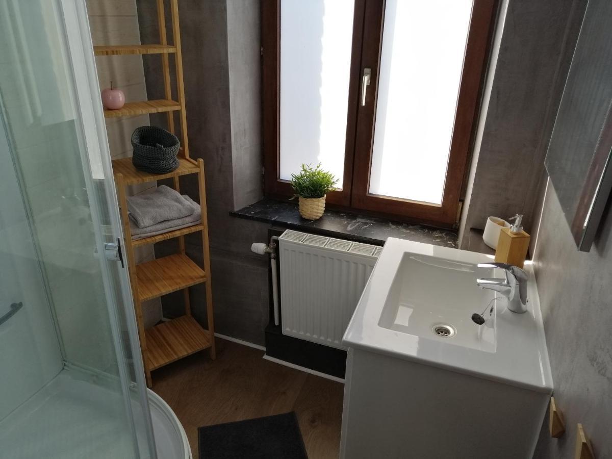 Studio 2 Pers. Tourisme Et Business Apartment นามูร์ ภายนอก รูปภาพ