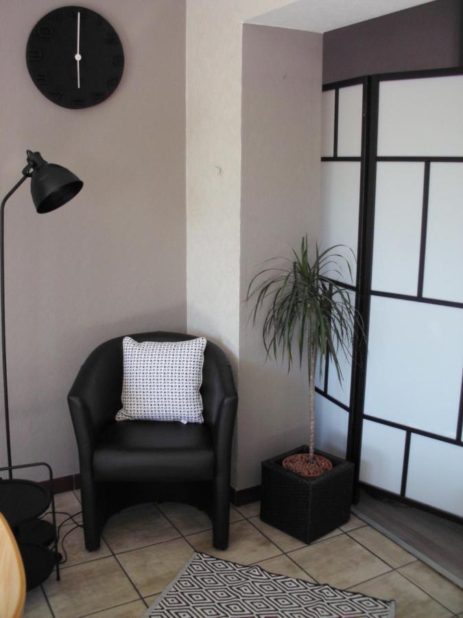 Studio 2 Pers. Tourisme Et Business Apartment นามูร์ ภายนอก รูปภาพ