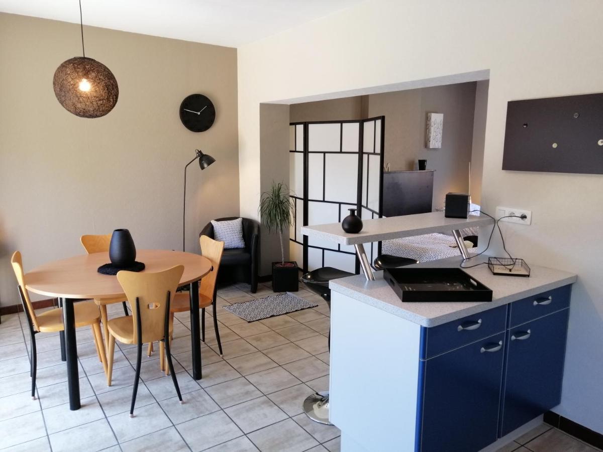Studio 2 Pers. Tourisme Et Business Apartment นามูร์ ภายนอก รูปภาพ